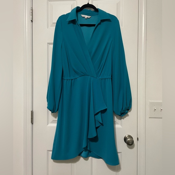 Trina Turk Dresses & Skirts - Trina Turk Teal Long-Sleeve Mini Dress